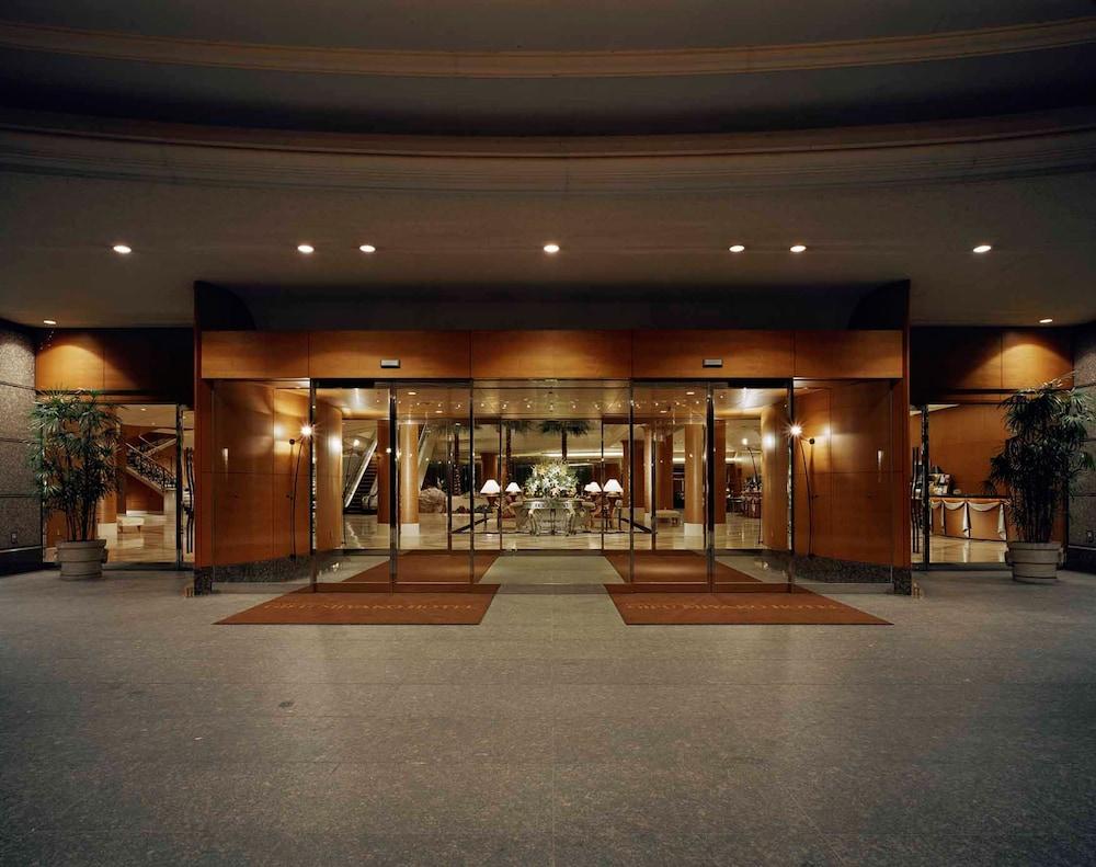 Miyako Hotel Gifu Nagaragawa Esterno foto Entrance to the hotel